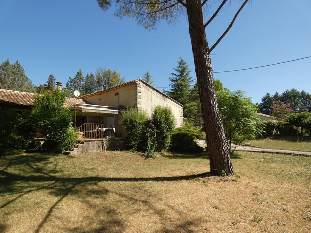 Villa T6 sur 2500 m2 de terrain