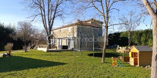  Proprit/chteau  vendre 7 pices 150 m