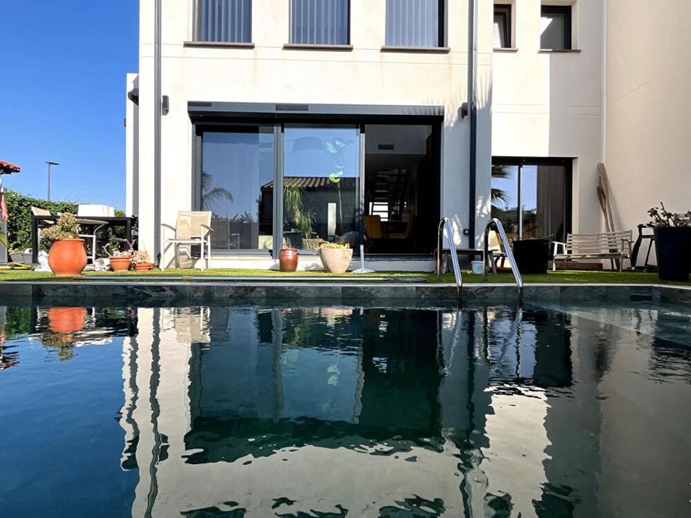 Vente Maison Magnifique maison contemporaine  en R+1 de 120 m² avec piscine sur un terrain de 300 m² en 3 faces Saint cyprien