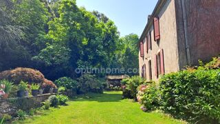  Maison  vendre 15 + pices 495 m