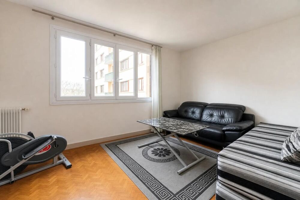 Vente Appartement Appartement 3 pièces de 58 m2 en vente à Les Clayes-sous-Bois - Idéal pour investisseurs Les clayes sous bois