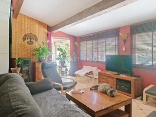 Vente Maison ROGNAC Maison de centre ville avec piscine et dépendances sur 873m² de terrain Rognac