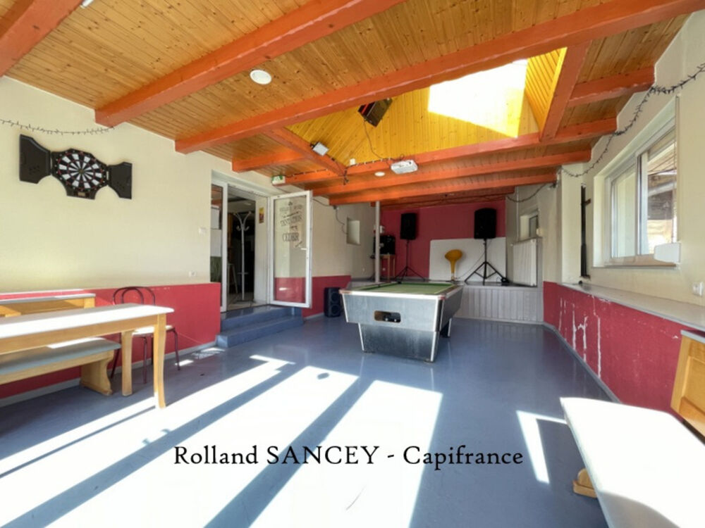 Maison avec commerce à vendre 10 pièces MONTECHEROUX (25)