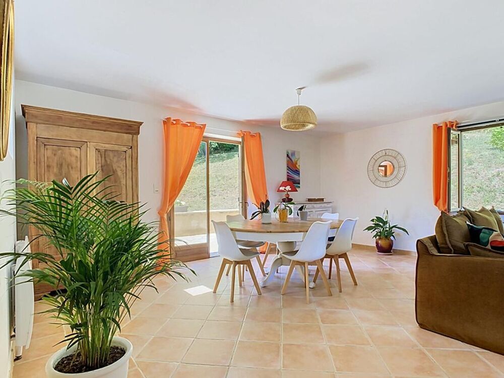 Maison Beynac Et Cazenac 6 pièce(s) 160 m2