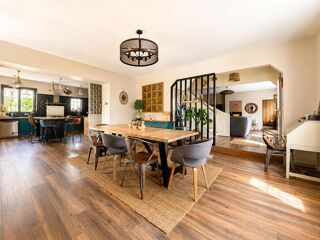 Maison à vendre 11 pièces 343 m²
