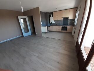  Appartement à louer 2 pièces 46 m²