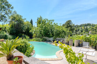  Maison � vendre 10 pi�ces 300 m�