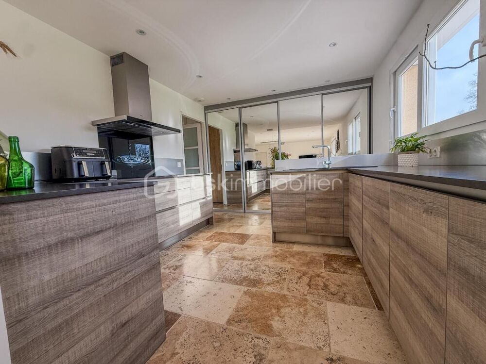 Propriété moderne avec 1 hectare, vie de plain-pied, dépendance et double garage  Proche Pont-lÉvêque, Blangy-le-Château, Deau