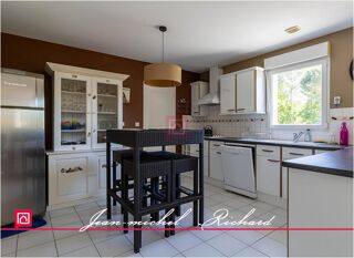  Maison à vendre 7 pièces 225 m²