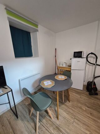  Appartement à louer 1 pièce 32 m²