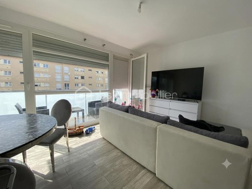 Appartement 3 pièces 57 m² · à Petit Couronne · 57 m² · 80 000 €