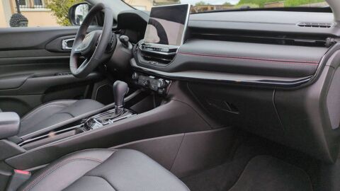 Compass 240 Plug in Hybrid 180 EAWD Trailhawk - Automatique 2024 occasion 24400 Beaupouyet