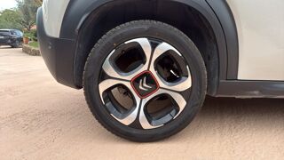 C3 Aircross 1.2 PureTech 110 EAT6 Shine - Entretien constructeur Toit ou 2018 occasion 83000 Toulon