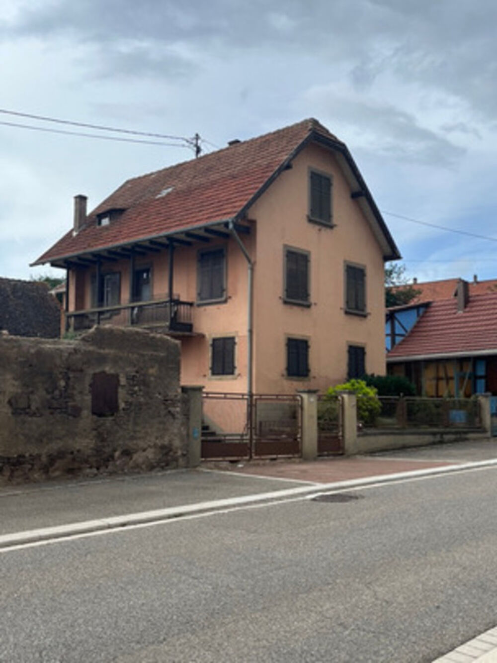 Maison 6 pièces avec PC pour 2 appartements à ERGERSHEIM (67)