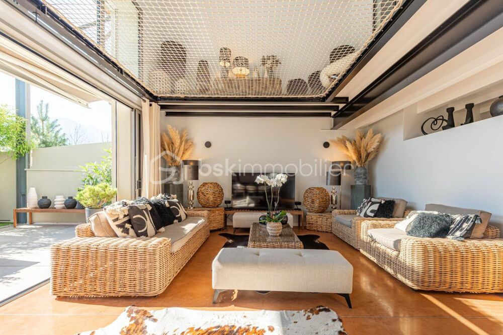 SAINT JORIOZ PROCHE LAC SUPERBE LOFT 140 M2 BIEN UNIQUE