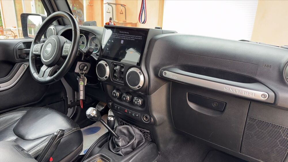 Wrangler 2.8 CRD 200 4WD Sahara 2015 occasion 83720 Trans En Provence