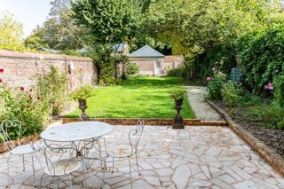  Maison à vendre 11 pièces 273 m²