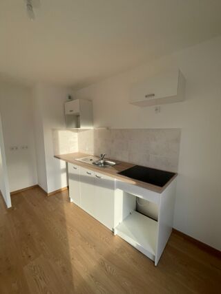  Appartement à louer 3 pièces 65 m²