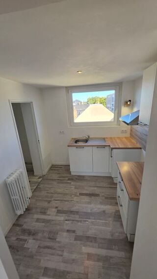  Appartement à louer 3 pièces 69 m²