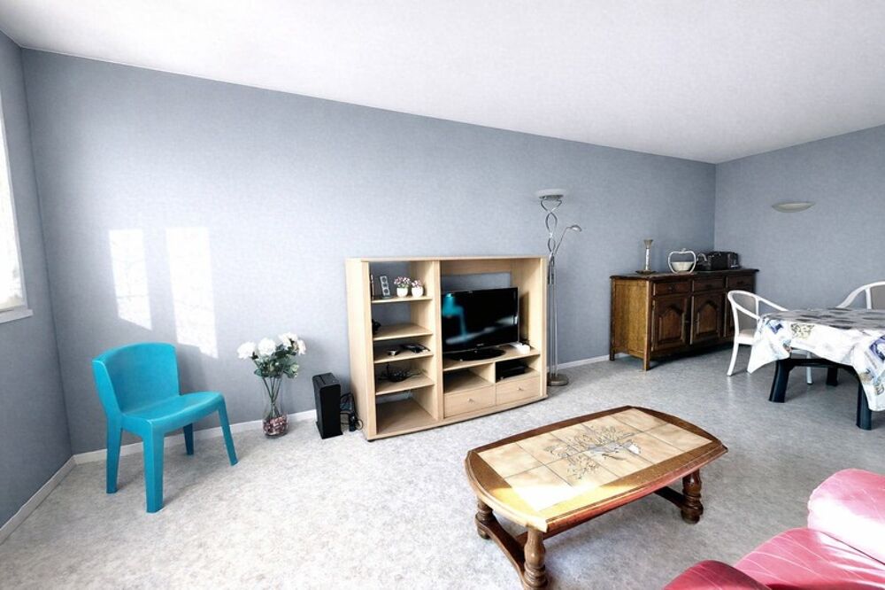 Appartement à vendre 4 pièces avec loggia fermée, cave et parking en sous sol ASNIERES SUR SEINE (92)