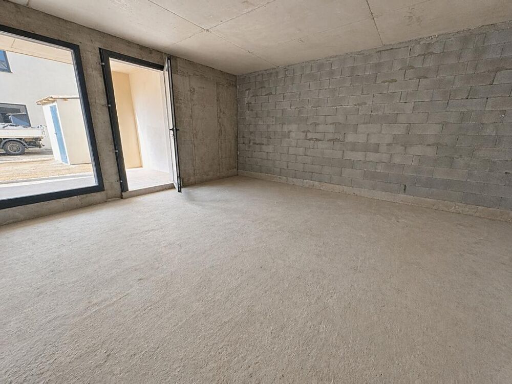 Vente Immeuble Local commercial de 64 m² Porticcio