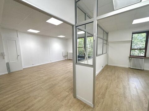 A toute proximit&eacute; de la porte de Champerret 6610 75017 Paris