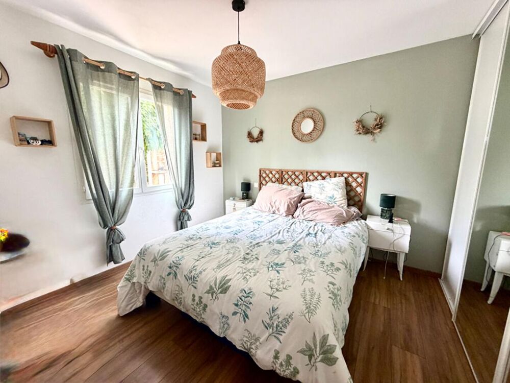 Vente Maison Maison  5 pièce(s) 124 m2 + double garage Saint ciers de canesse