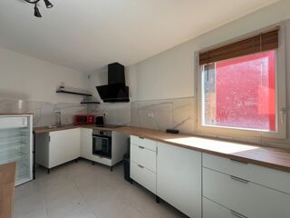  Appartement à louer 3 pièces 67 m²