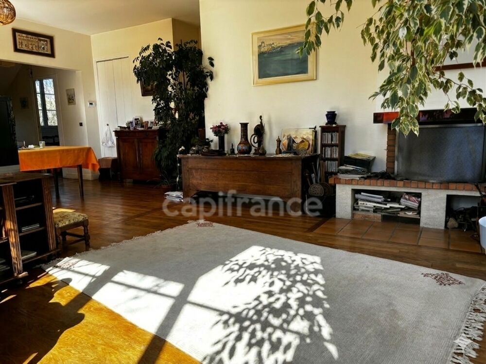 Maison à visiter sans tarder "coup de coeur" 8 pièces terrain 480 m² sans vis à vis