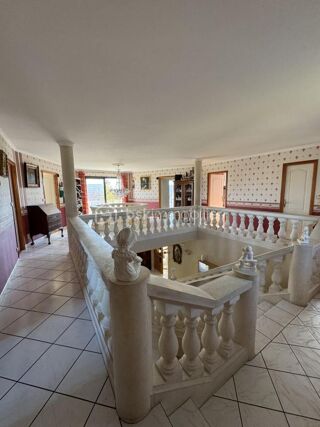  Maison à vendre 10 pièces 258 m²