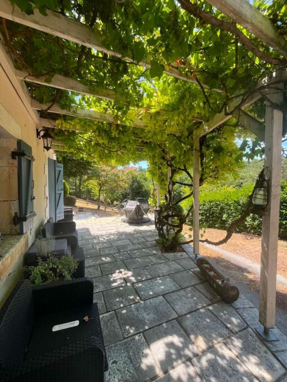 Propriété 216 m2 sur parcelles de 12866 m2