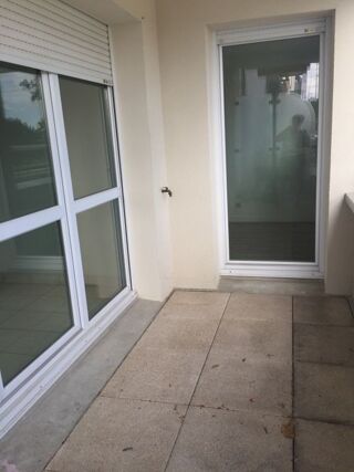  Appartement à louer 3 pièces 78 m²