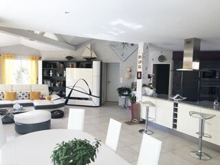  Maison  vendre 6 pices 177 m