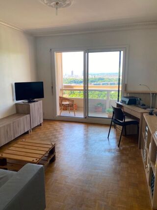  Appartement à louer 3 pièces 57 m²
