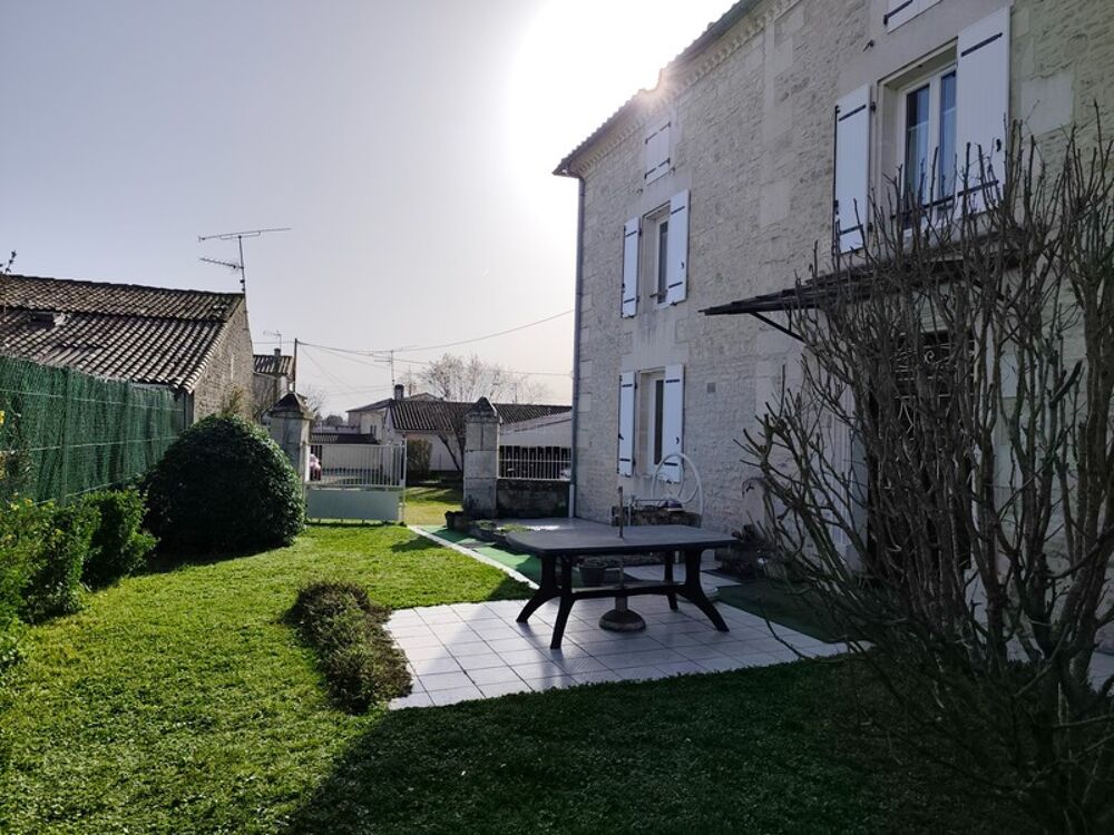 Vente Maison Maison � vendre 8 pi�ces HIERSAC (16) Hiersac