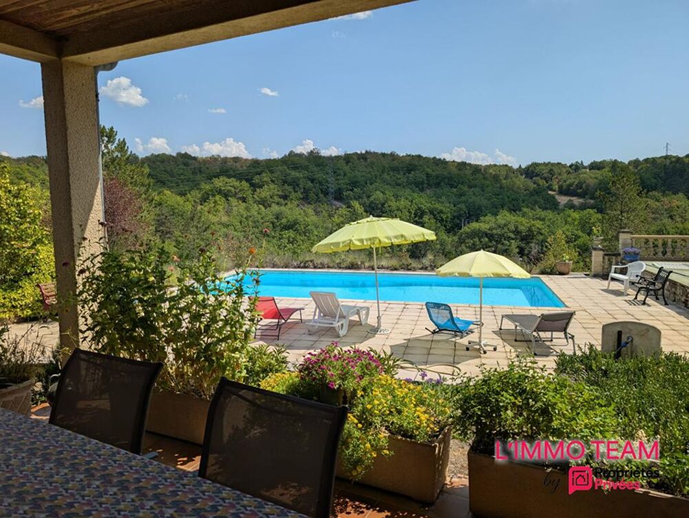 Maison 5 chambres, avec garages et piscine, sur 1.7Ha - vue imprenable