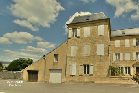   Grande maison familiale avec jardin, garages et beaux volumes, l'ensemble sur 2269 m� de terrain. MOUZON 08210 Maison - 11 pi�ce(s) - 273 m�