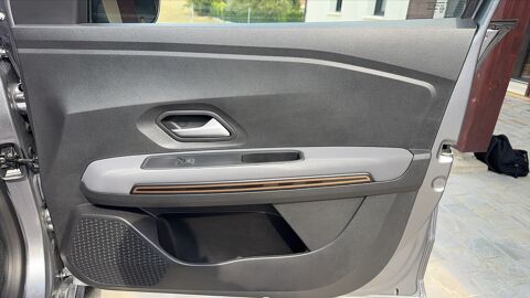 Sandero III 1.0 TCe 110 Stepway Extreme + - Entretien constructeur 2025 occasion 17100 Saintes