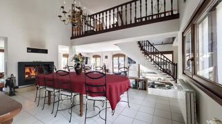  Maison � vendre 9 pi�ces 225 m�