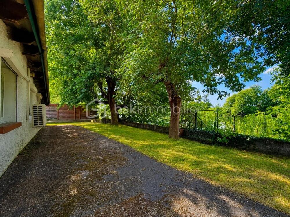 Vente Maison Maison pleine de charme au bord de l'Isle – Un véritable havre de paix à réinventer Saint medard de guizieres