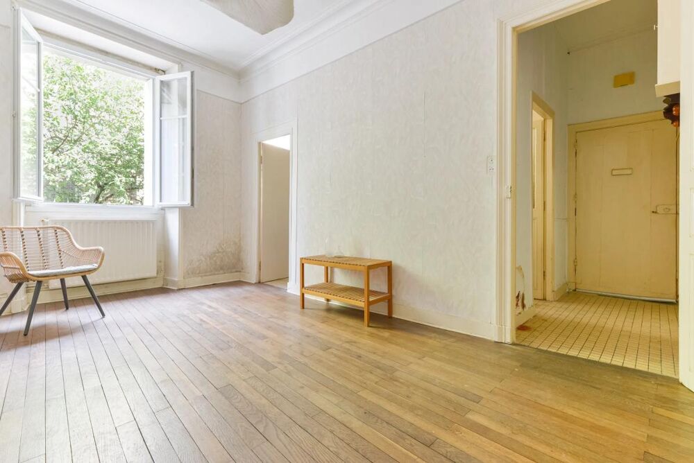 Appartement 2 pièces de 49 m² à Nantes quartier Talensac avec cour arborée