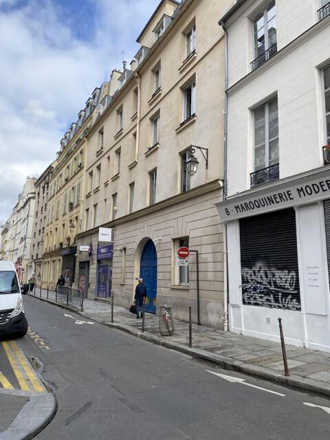 En plein c�ur du marais, bureaux sur cour avec une belle hauteur sous plafond 850000 75003 Paris