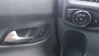 Tourneo VP Custom 2.0 TDCI 105 N/A - 9 places 2017 occasion 68740 Blodelsheim