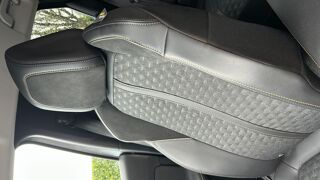3008 II 1.6 THP 225 Hybride e-EAT8 Roadtrip 2021 occasion 14700 Aubigny