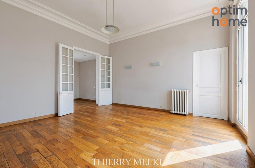 Vente Appartement Appartement T3/4 98 m2 - Profession Libérale ou Résidence Principale - Carré d'Or Marseille 8ième Marseille 8