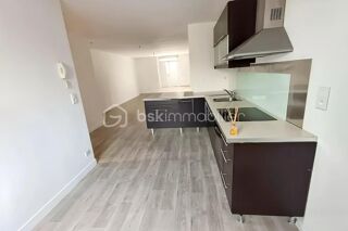  Immeuble à vendre 7 pièces 300 m²