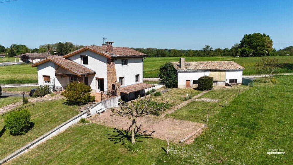Maison avec grands volumes et fort potentiel sur Grièges  Terrain de plus de 4 000 m²