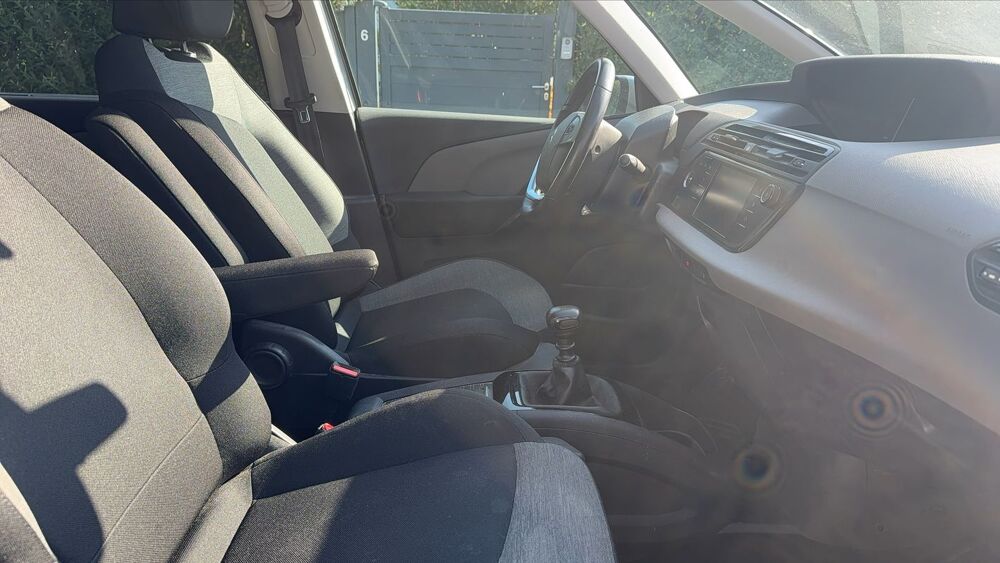 C4 Spacetourer 1.5 BlueHDi 130 Feel 2018 occasion 50300 Avranches