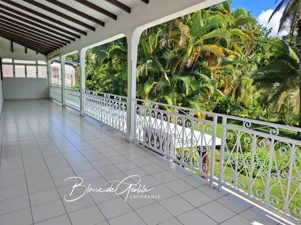 Vente Maison Maison à vendre 10 pièces BAIE MAHAULT (971) Baie mahault