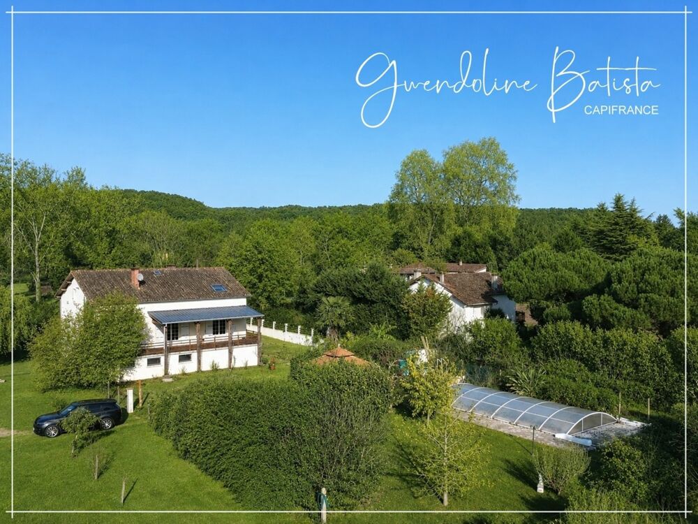 Maison 10 pièces 240 m² · à Montcaret · 240 m² · 230 000 €